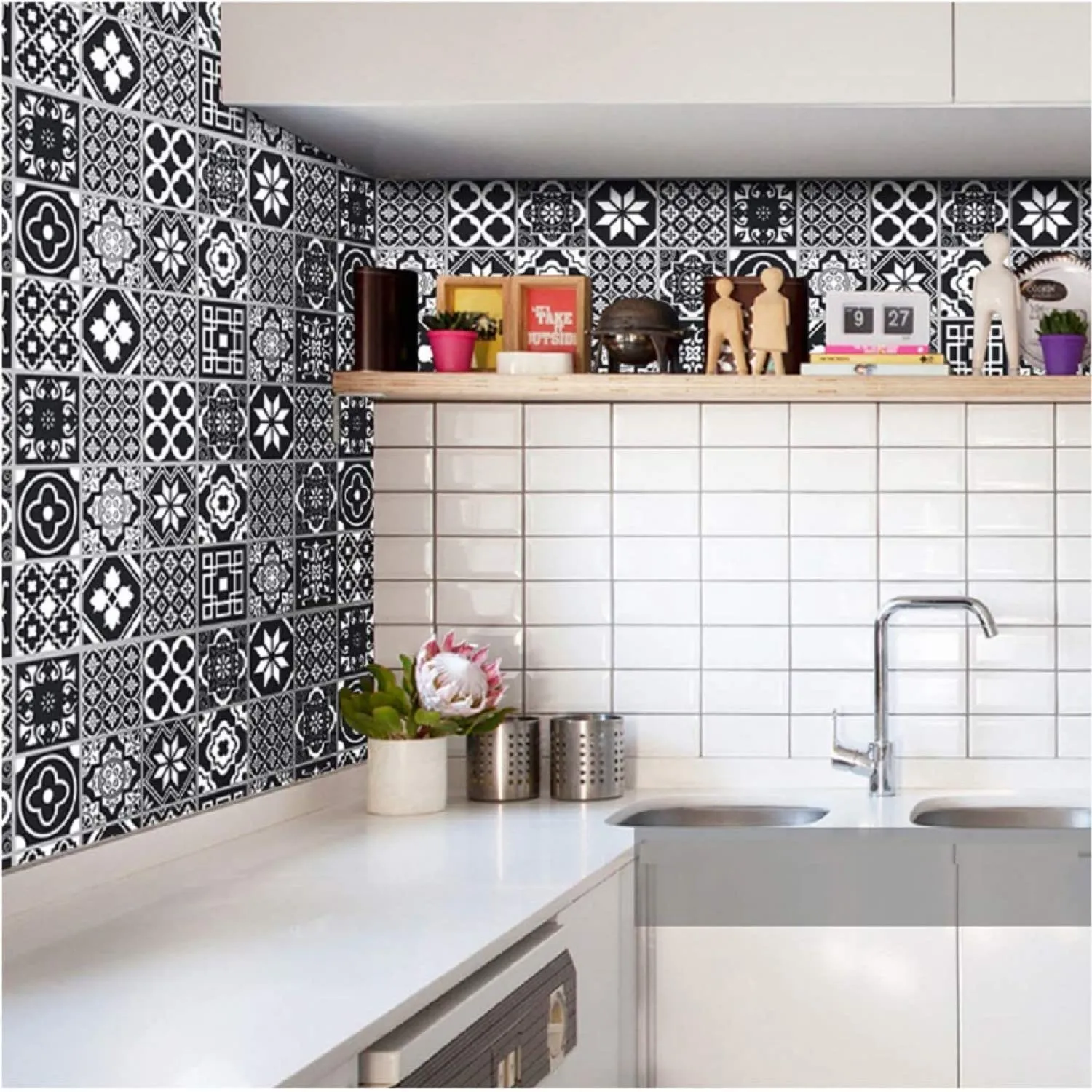 Pros and Cons of Ceramic Tiles in Kitchens